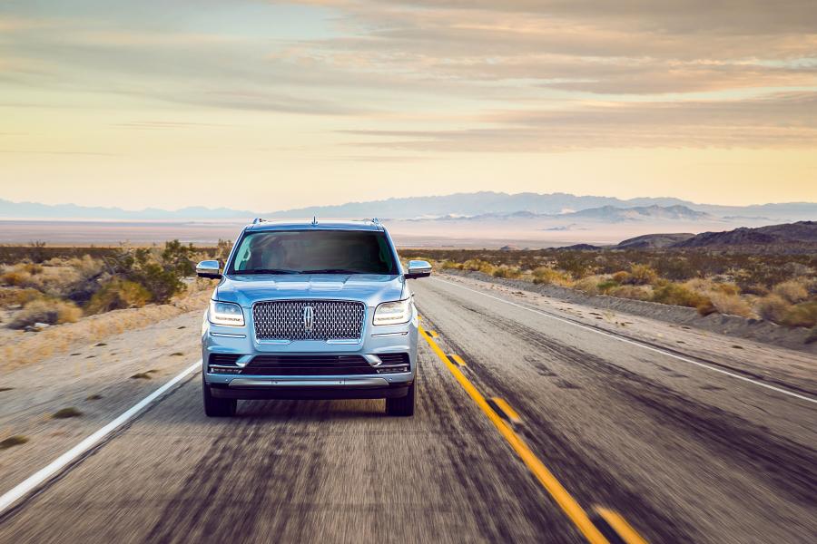  Lincoln Navigator Black Label 2017 года  (фото 37 из 52)